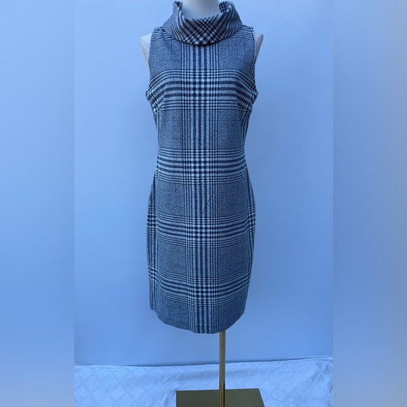 J.McLaughlin Demi Dress Egret White Denim Blue Wales Sheath Dress Knee Length